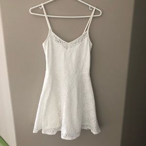 ☀️ (3/$40) Hollister Breakwall Lace Skater Dress